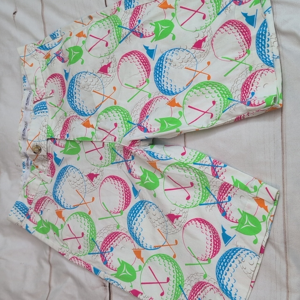 Vibrant Golf Print Men's Shorts